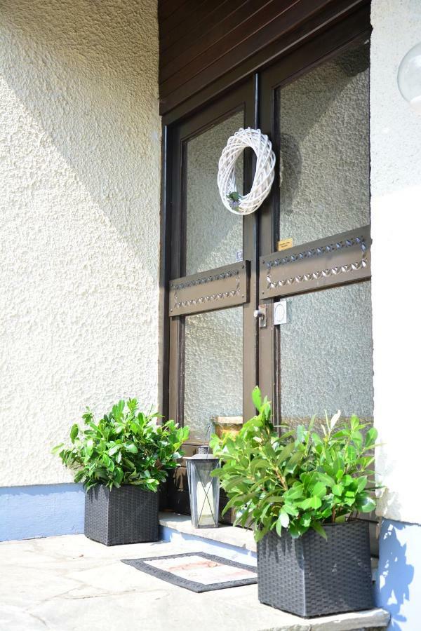 Haus Mit Garten Eugendorf Luaran gambar